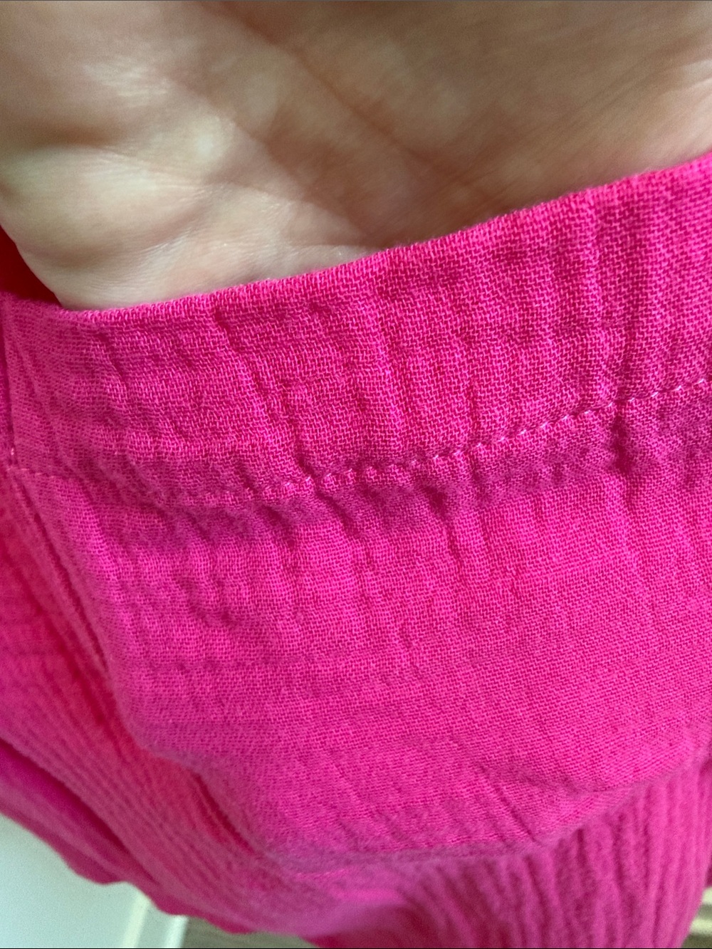 NWOT Staccato Vibrant Pink Gauze Short Sleeve Blouse. - Picture 4 of 7